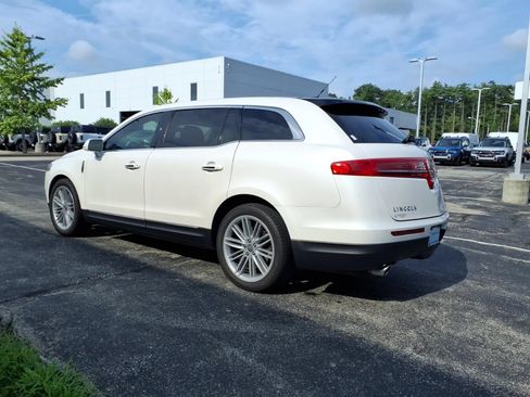 Used 2015 Lincoln MKT AWD w/ Equipment Group 201A image 7