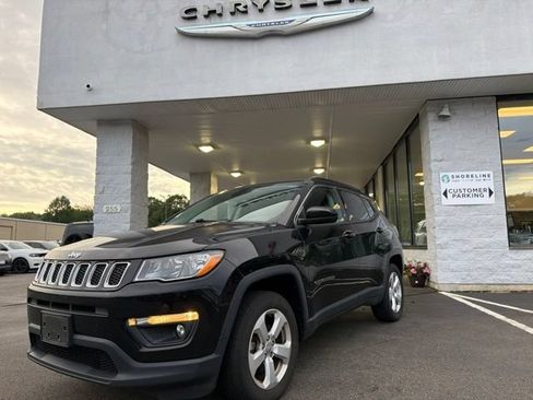 Used 2020 Jeep Compass Latitude w/ Popular Equipment Group AWD/4WD image 7