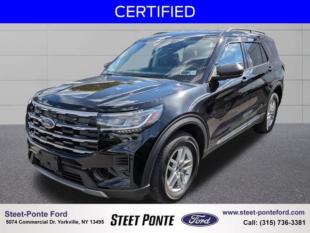 Used 2025 Ford Explorer Active AWD/4WD image 1