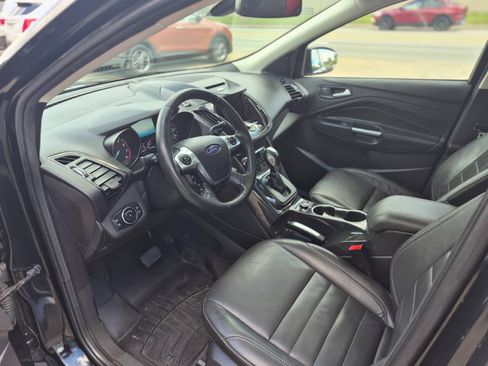 Used 2016 Ford Escape Titanium w/ Equipment Group 301A AWD/4WD image 4