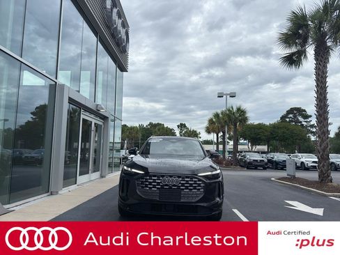 Certified 2025 Audi Q5 Prestige AWD/4WD image 1