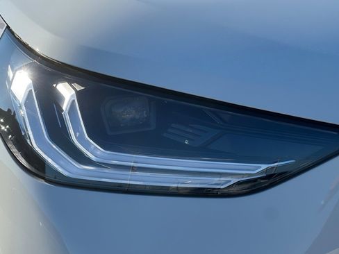 Used 2026 BMW X3 xDrive30 w/ Premium Package image 10