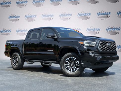 Used 2023 Toyota Tacoma TRD Sport RWD image 2