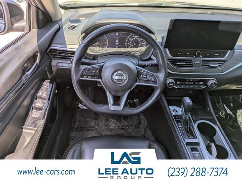 Used 2023 Nissan Altima 2.5 SL FWD image 13