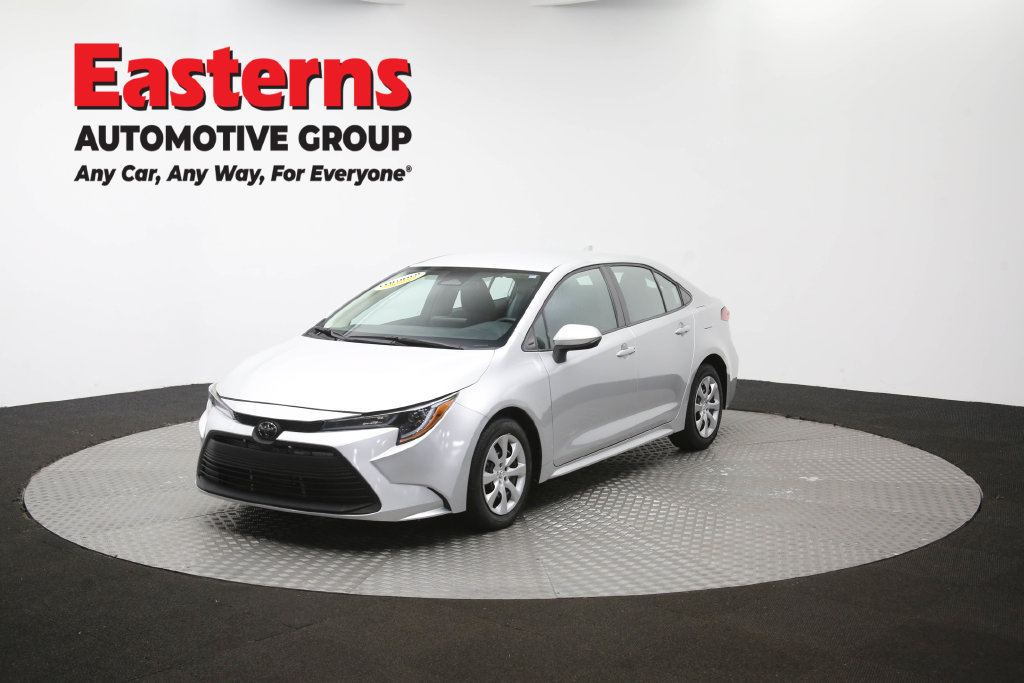 Used 2025 Toyota Corolla LE FWD image 56