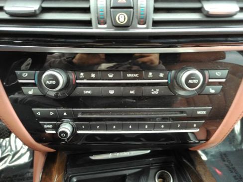 Used 2017 BMW X5 xDrive40e AWD/4WD image 48