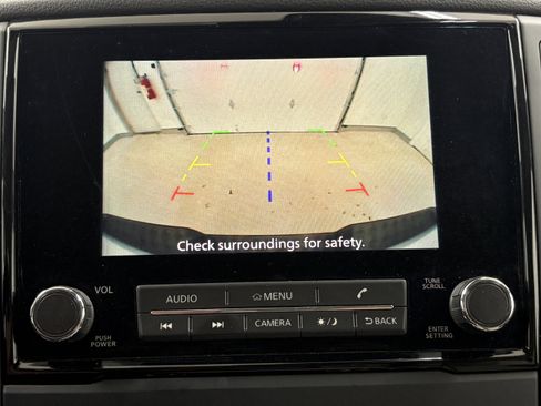 Used 2024 Nissan Titan SV w/ SV Convenience Package AWD/4WD image 14