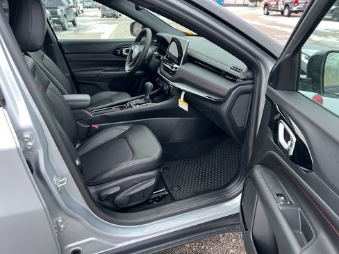 New 2026 Jeep Compass Trailhawk image 17