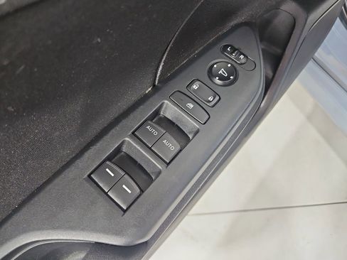 Used 2021 Honda Civic EX image 11