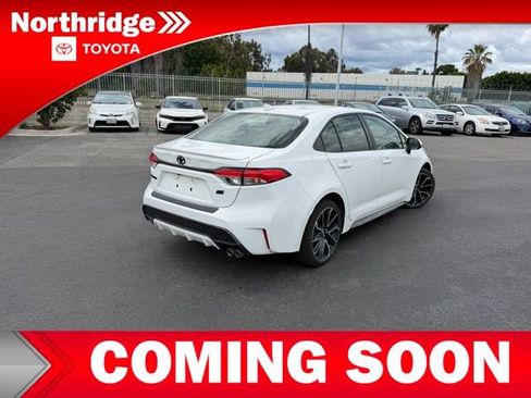 Used 2022 Toyota Corolla SE FWD image 4