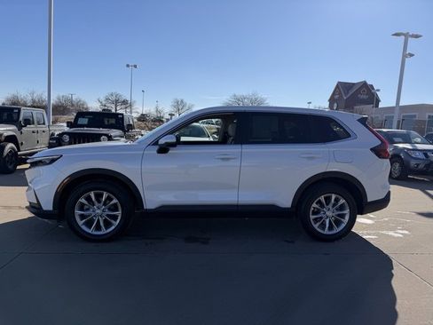 Certified 2024 Honda CR-V EX image 4