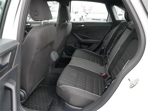 Certified 2024 Volkswagen Jetta Sport image 17