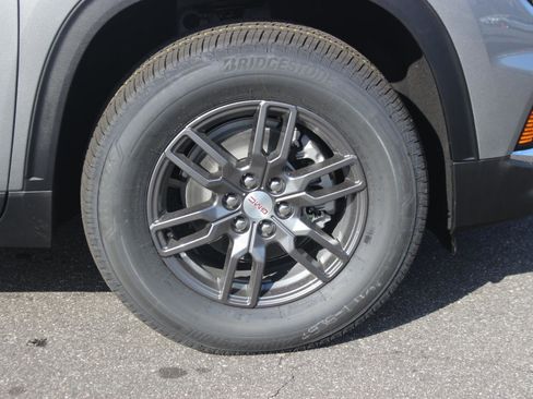 New 2026 GMC Acadia Elevation image 9