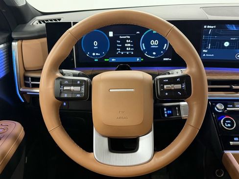 Used 2025 Hyundai Santa Fe Limited image 17