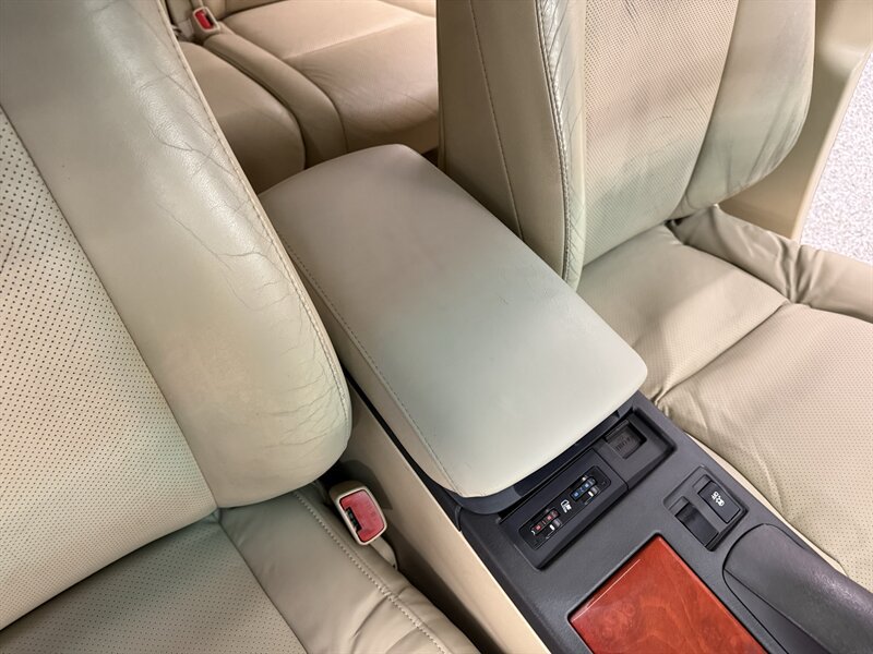 Used 2010 Lexus RX 350 2WD w/ Premium Pkg image 38