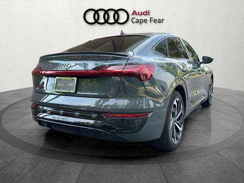 Used 2024 Audi Q8 e-tron Premium Plus w/ Premium Plus Package AWD/4WD image 7