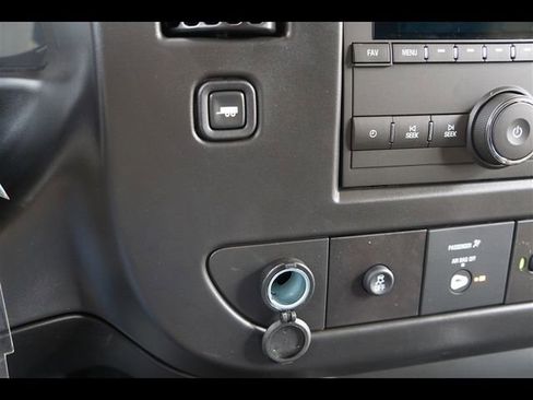 New 2025 Chevrolet Express 2500 Work Van image 9