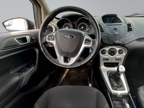 Used 2015 Ford Fiesta SE w/ Comfort Package FWD image 8
