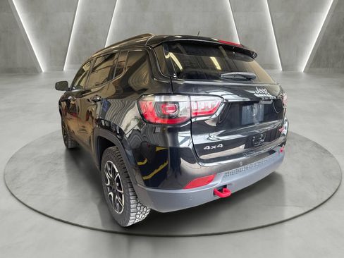 Used 2024 Jeep Compass Trailhawk AWD/4WD image 4