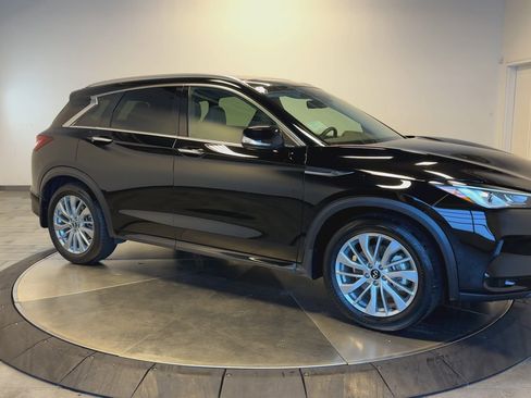 Certified 2025 INFINITI QX50 Luxe image 2