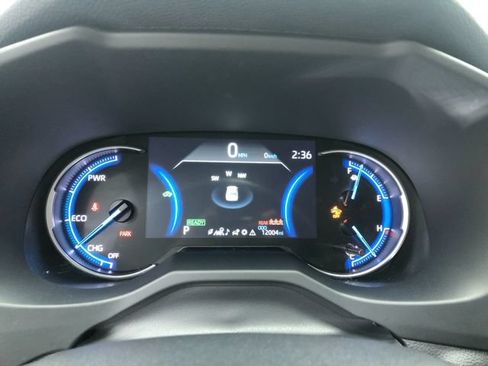 Used 2023 Toyota RAV4 XLE w/ XLE Grade Weather Package AWD/4WD image 18