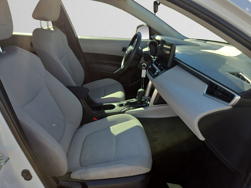 Used 2023 Toyota Corolla Cross L AWD/4WD image 16