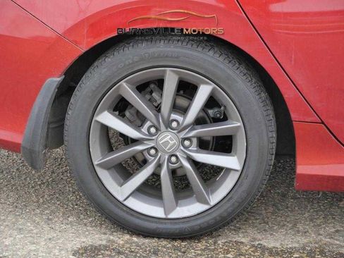 Used 2019 Honda Civic EX image 9