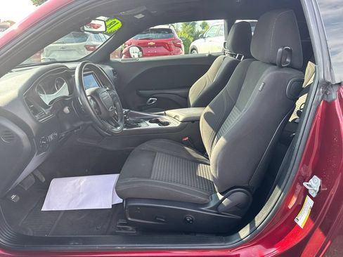 Used 2018 Dodge Challenger SXT w/ Super Sport Group (SS/T) RWD image 20