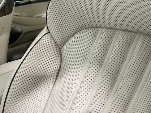 Used 2019 Genesis G90 5.0 Ultimate image 21