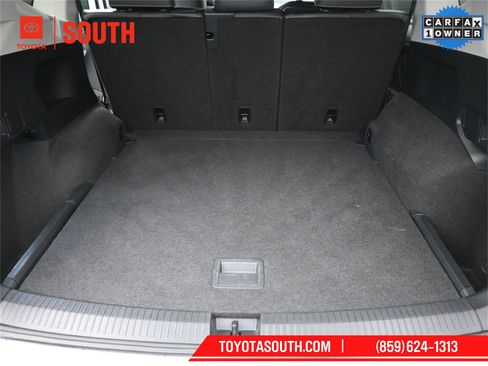 Used 2024 Volkswagen Tiguan SE image 30