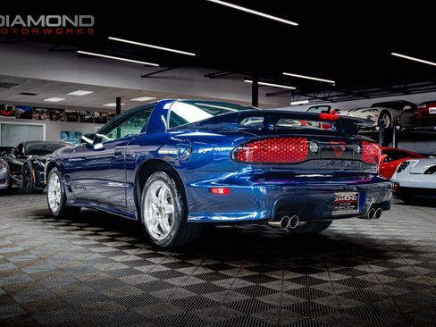 Used 2002 Pontiac Firebird Formula RWD image 2