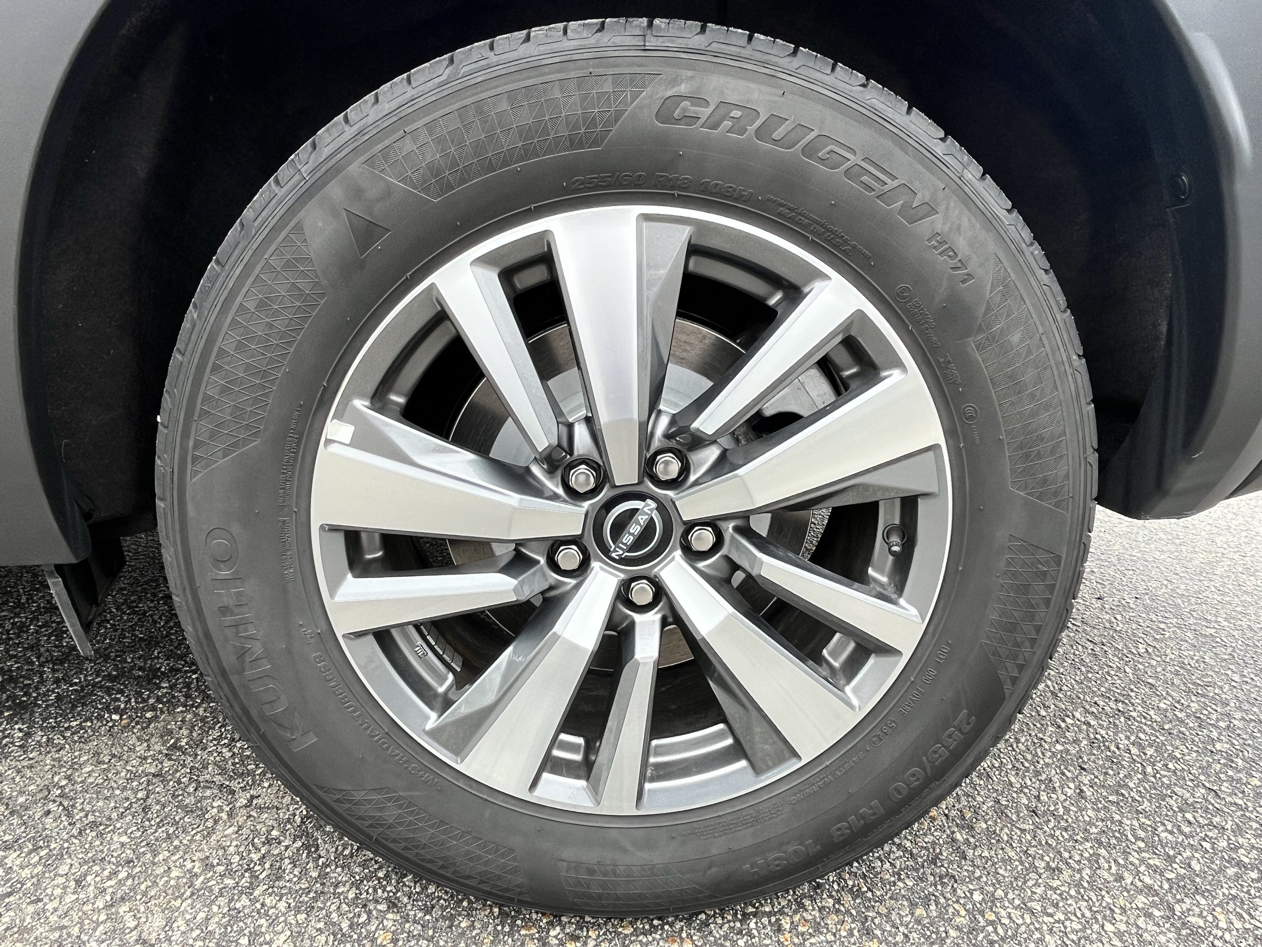 Used 2025 Nissan Pathfinder SL AWD/4WD image 11