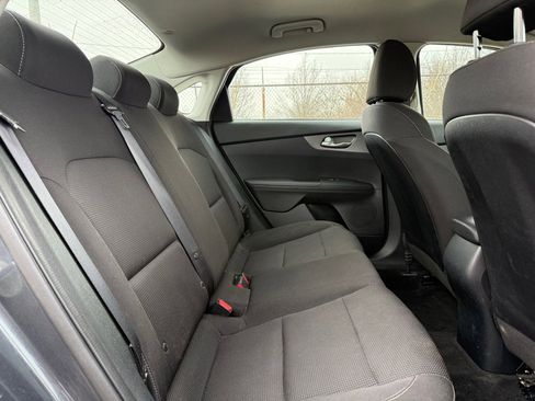 Used 2019 Kia Forte FE image 11