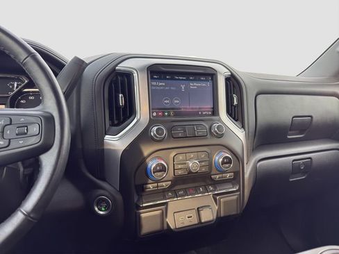 Used 2022 GMC Sierra 1500 Elevation image 12