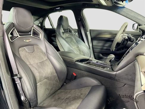 Used 2016 Cadillac CTS V w/ Luxury Package RWD image 36