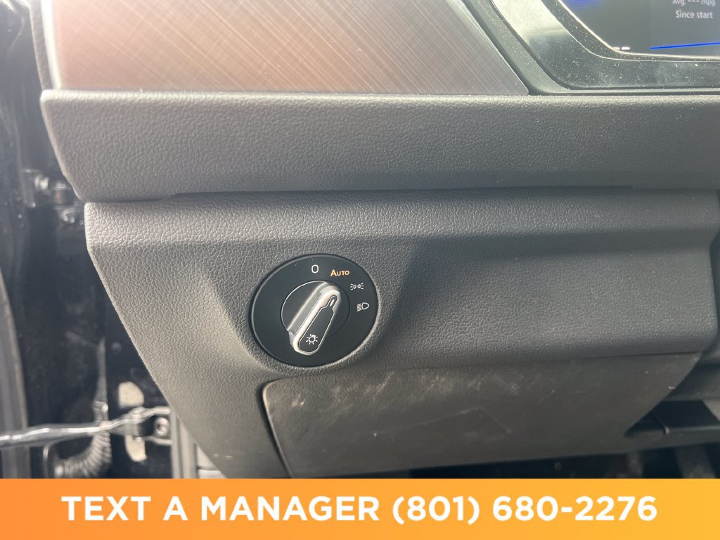 Used 2024 Volkswagen Jetta SE FWD image 27