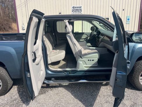 Used 2011 Chevrolet Silverado 1500 LTZ w/ LTZ Plus Package image 25