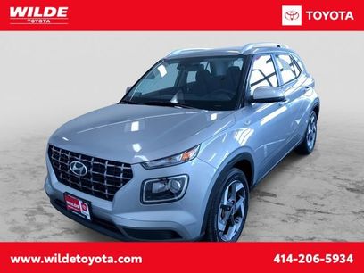 Used 2025 Hyundai Venue SEL