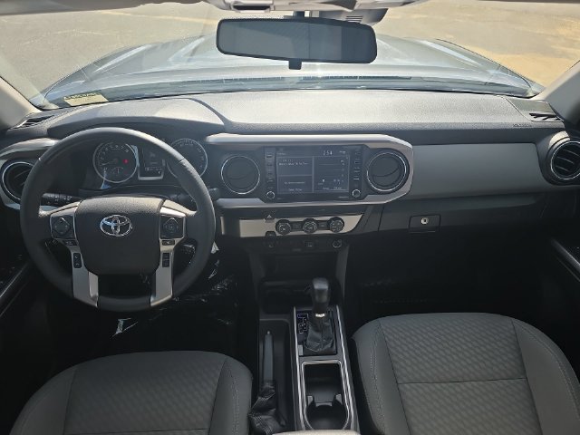 Used 2021 Toyota Tacoma SR5 w/ SR5 Appearance Package (SM) RWD image 10