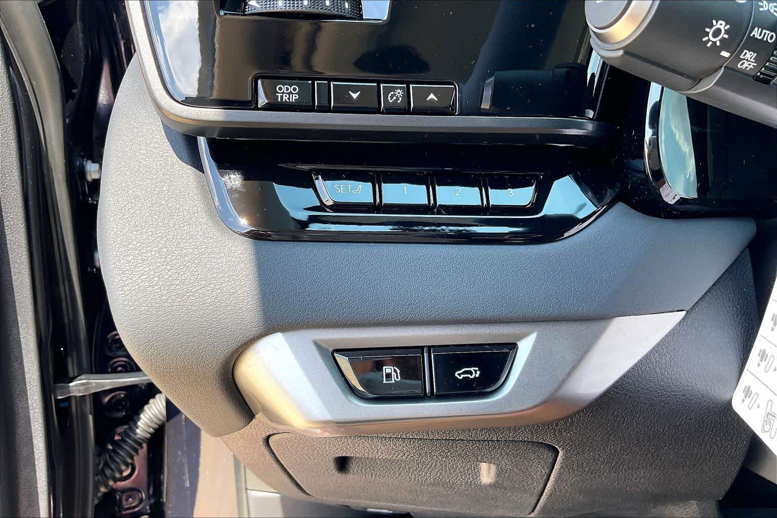 New 2026 Lexus RX 350 FWD image 14