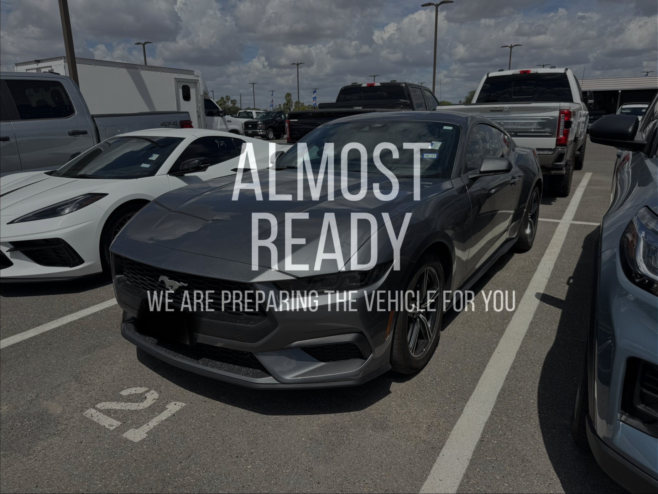Used 2025 Ford Mustang Coupe RWD image 2