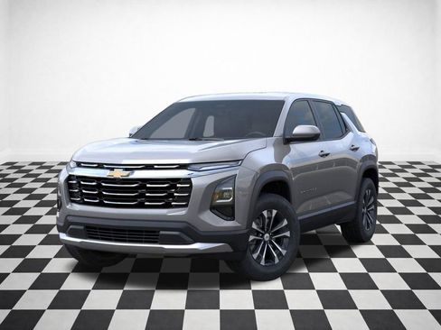 New 2026 Chevrolet Equinox LT w/ Convenience Package II AWD/4WD image 6