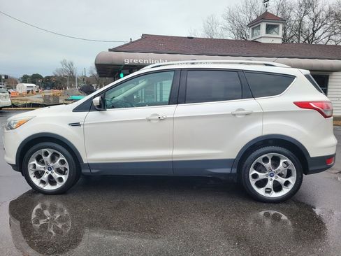 Used 2013 Ford Escape Titanium w/ Class II Trailer Tow Pkg image 8