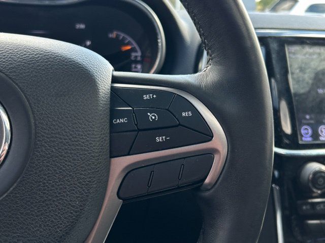 Used 2019 Jeep Grand Cherokee Altitude AWD/4WD image 37