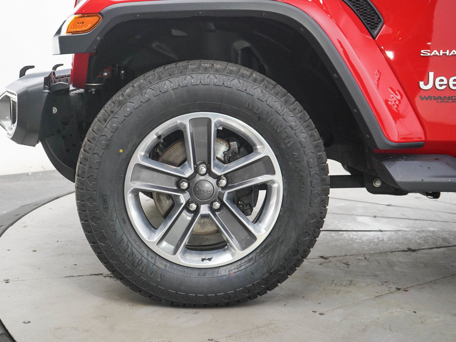 Used 2020 Jeep Wrangler Unlimited Sahara AWD/4WD image 29