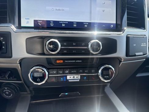 Used 2022 Ford F450 Lariat w/ Lariat Ultimate Package AWD/4WD image 27