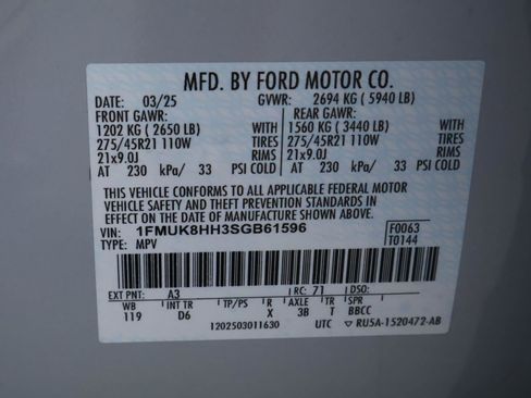 Used 2025 Ford Explorer Platinum w/ LUX Leather Package image 24