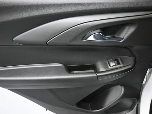 Used 2023 Chevrolet TrailBlazer RS w/ Convenience Package image 30