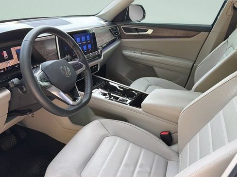Certified 2026 Volkswagen Atlas SEL AWD/4WD image 35