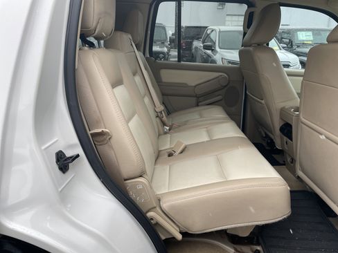Used 2010 Ford Explorer Eddie Bauer image 20